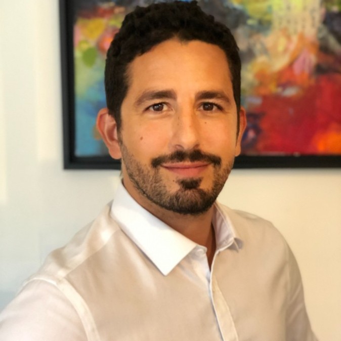 Portrait de Moncef Smati, Avocat pré-associé au Cabinet de l’Orangerie